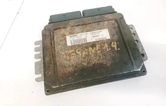 Renault Megane I Engine control unit/module 8200108408 S110130072