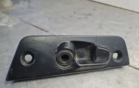 Volkswagen Transporter - Caravelle T5 Sliding door lock 7H0843638