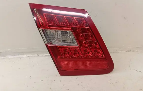 Mercedes-Benz E W212 Tailgate rear/tail lights A2129060358