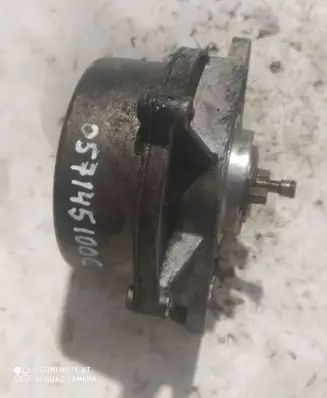 Audi A4 S4 B6 8E 8H Vacuum pump 057145100C