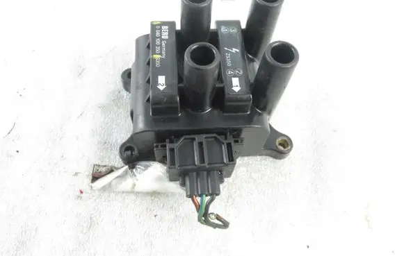 Ford Fusion High voltage ignition coil 0040100350