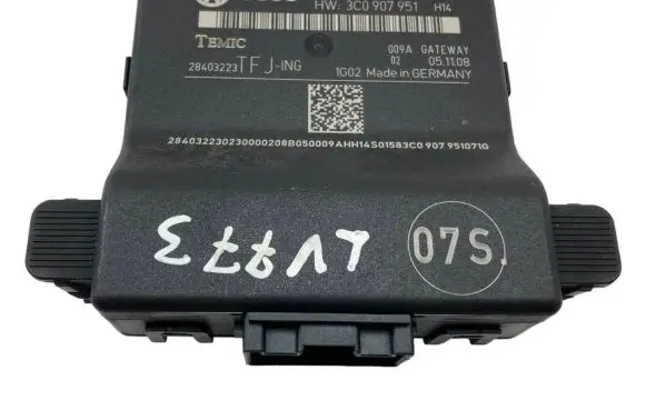 Volkswagen PASSAT B6 Gateway control module 3C0907530M 3C0907951 28403223