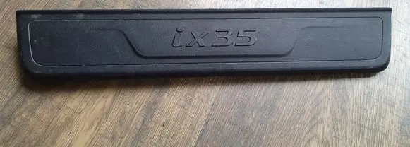 Hyundai ix35 Front sill trim cover 858732Y100