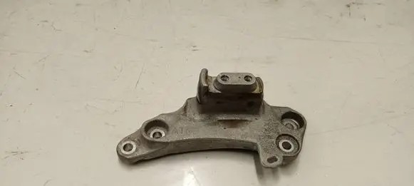 Peugeot 408 P54 Gearbox mounting bracket 9813721980