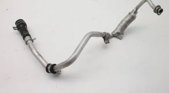 Audi A4 S4 B9 8W Engine coolant pipe/hose 06M121085H