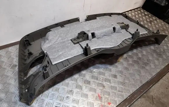 Audi Q5 SQ5 Tailgate trim 8R0867979B