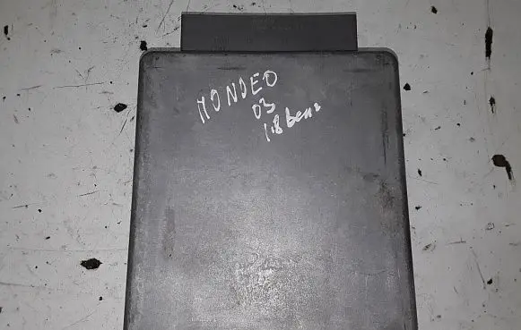 Ford Mondeo Mk III Engine control unit/module 2S7A-12A650-ABB