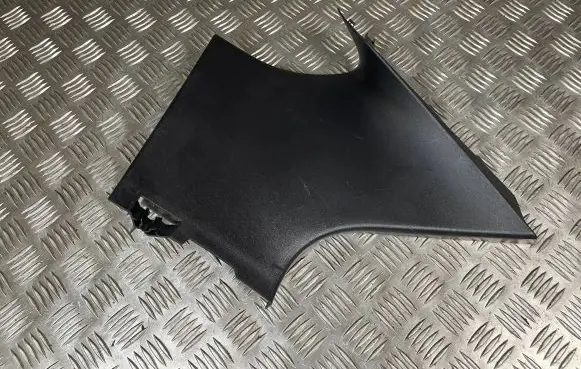 Volvo V60 (D)pillar trim (top) 31102007