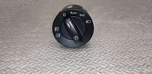 Volkswagen Tiguan Light switch 1K0941431BN