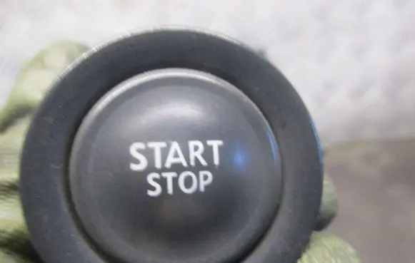 Renault Scenic III - Grand scenic III Engine start stop button switch 