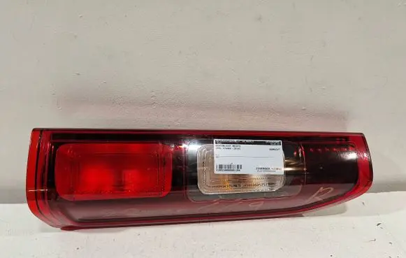 Opel Vivaro Rear/tail lights