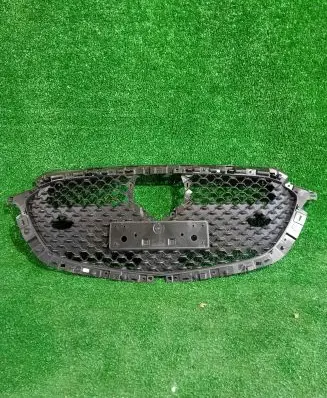 Mazda 2 Front bumper upper radiator grill DHM150719