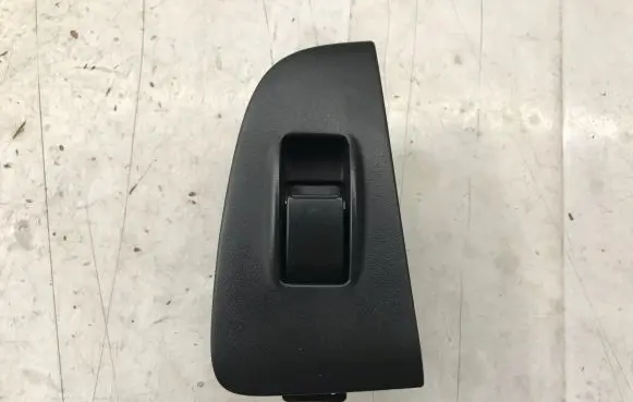 Toyota Avensis T250 Electric window control switch 8481005050 7423105140