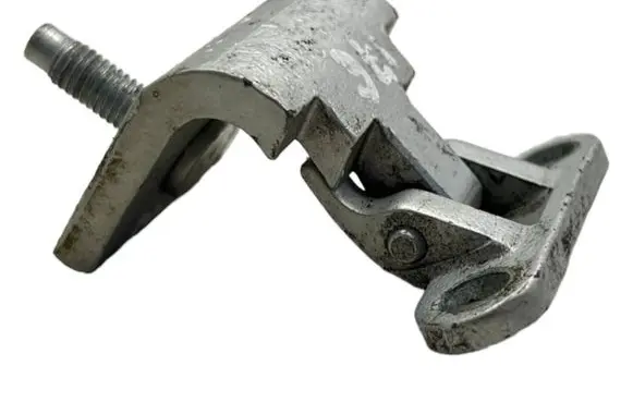 Volkswagen PASSAT B5 Tailgate/trunk/boot hinge 3B9827301D