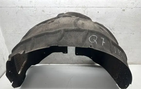 Audi Q7 4L Front wheel arch liner splash guards 