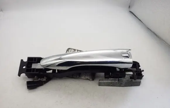 Nissan Rogue Front door exterior handle 3TA