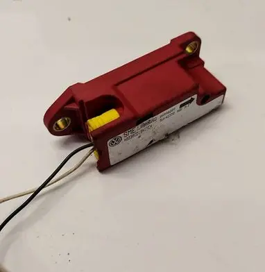 Volkswagen Golf IV Airbag deployment crash/impact sensor 1J0909606D