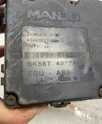 KIA Carnival ABS Pump 0K56T437A 5WY7114A EAK2E03180