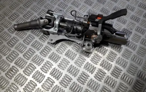 Ford Focus Steering wheel axle