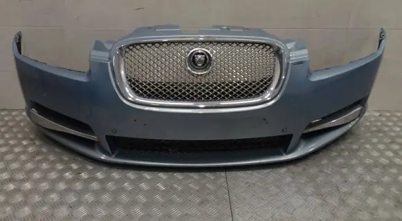 Jaguar XF X250 Front bumper 8X23-17C831
