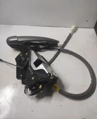BMW 3 E46 Front door lock 