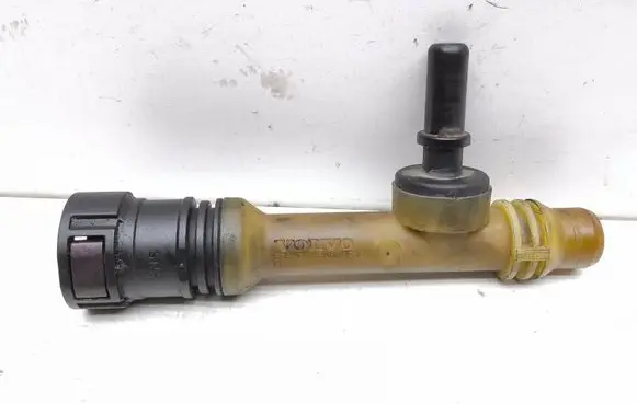 Volvo V60 Coolant pipe/hose