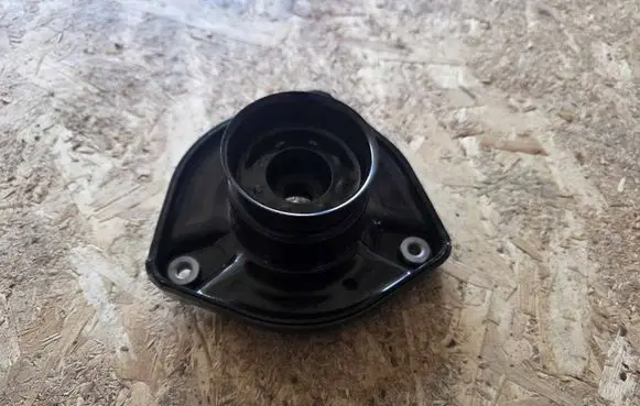 Mercedes-Benz C W204 Coil spring mount A2043201273