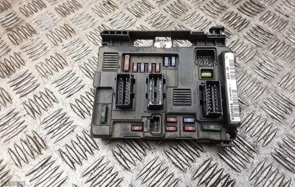Peugeot Partner Fuse module U118470002