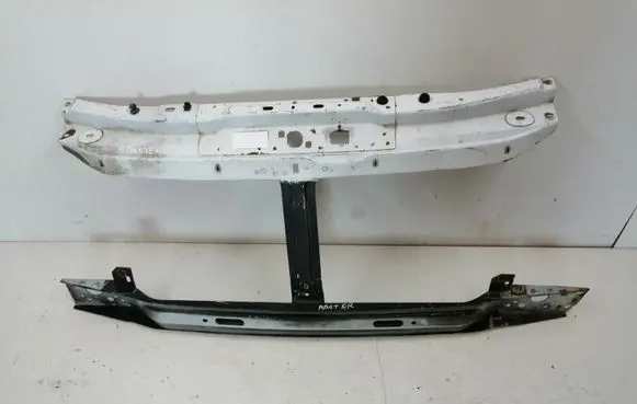 Renault Master II Top upper radiator support slam panel E8336CU A8322BP