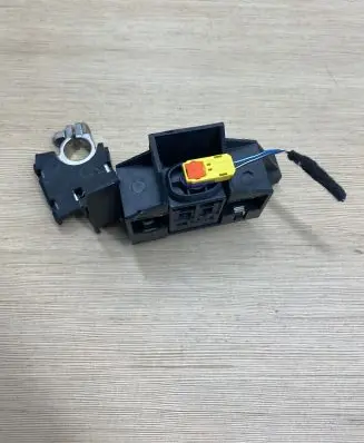 Audi A6 Allroad C6 Positive cable (battery) 4F0915519