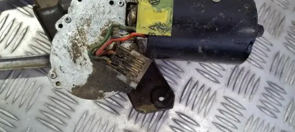 Volkswagen PASSAT B3 Wiper motor 357955113A 403.326