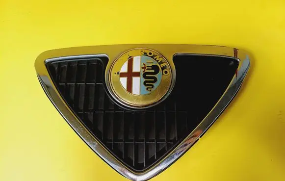 Alfa Romeo 145 - 146 Front grill 60596856