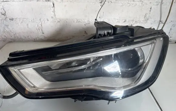 Audi A3 S3 8V Headlight/headlamp 8V0941005 1EL1810 1EL01074021
