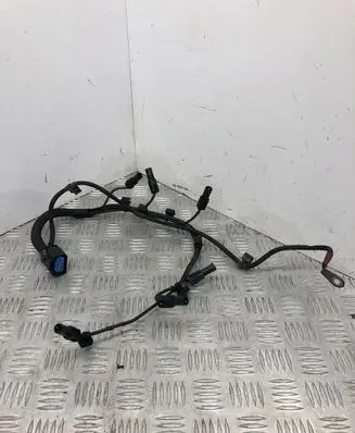 BMW 4 F32 F33 Glow plug wires 7811942 10008391