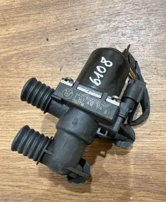 BMW 3 E90 E91 Coolant heater control valve 6920226 080716 1147412174