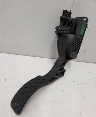 Seat Ibiza III (6L) Accelerator throttle pedal 0280755063 6Q1721503F 990215536YB3