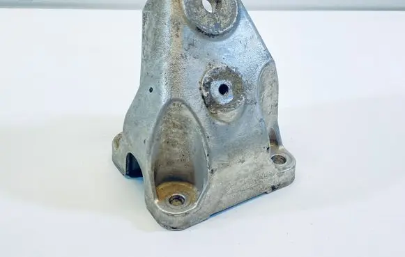 Volkswagen Phaeton Engine mounting bracket 3D0199308AK