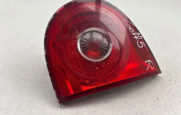 Volkswagen Golf V Tailgate rear/tail lights 1K6945094E 028500202
