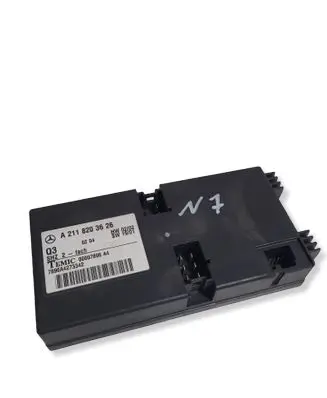 Mercedes-Benz E W211 Seat control module A2118203626 7896A4273342 00007896A4