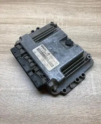 Renault Megane II Engine control unit/module ECU 8200310863 0281011549