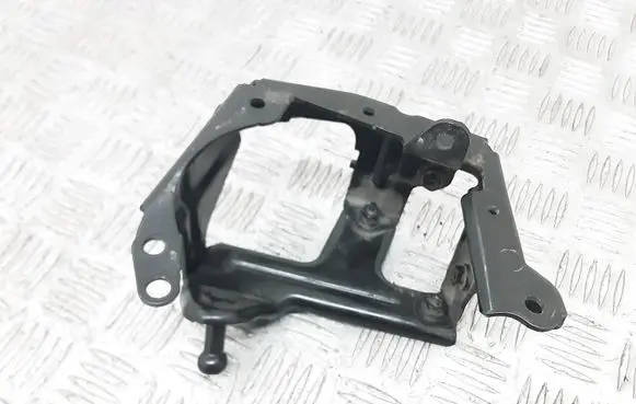 Volvo V50 Fuel filter bracket/mount holder AV6Q9B262AB