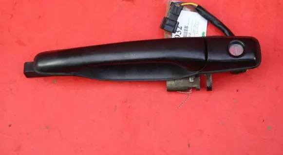 Mitsubishi Lancer Front door exterior handle MR526106