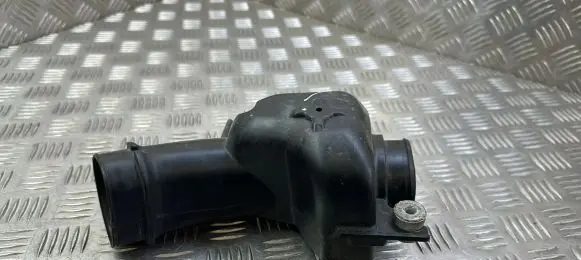 Honda CR-V Air intake duct part ATP153