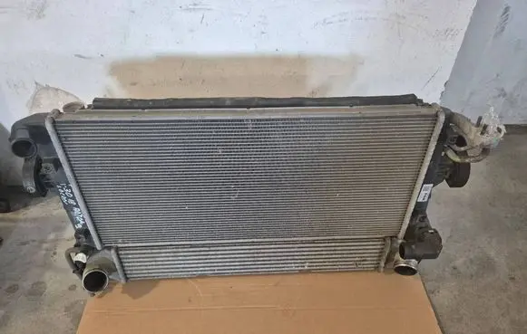 Hyundai i30 Intercooler radiator 282712A680