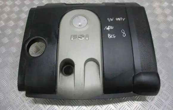 Volkswagen Golf IV Engine cover (trim)