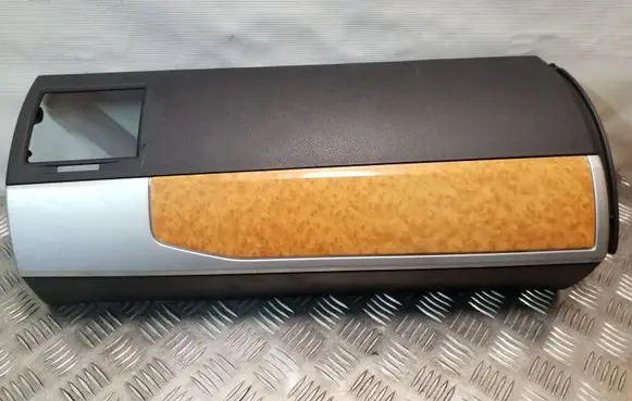 Chrysler Grand Voyager V Panel trim