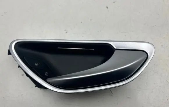 Mercedes-Benz C W205 Front door interior handle A2057603400 2448967905