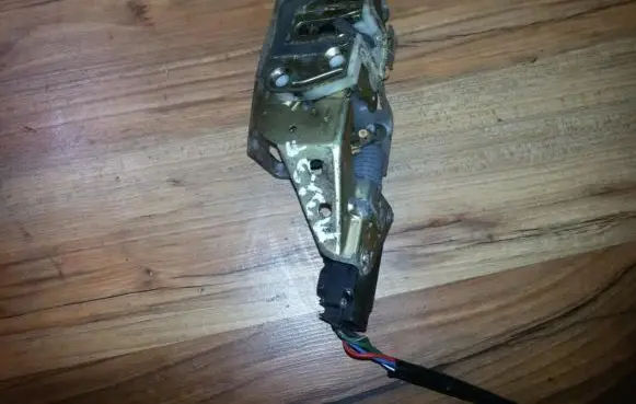 Front door lock