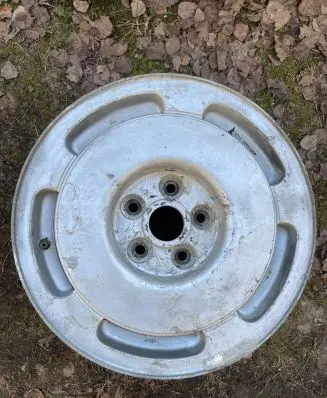 Volkswagen Multivan T4 R15 alloy rim 701601025