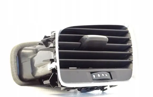 Audi Q3 8U Dashboard side air vent grill/cover trim 8U2820901B